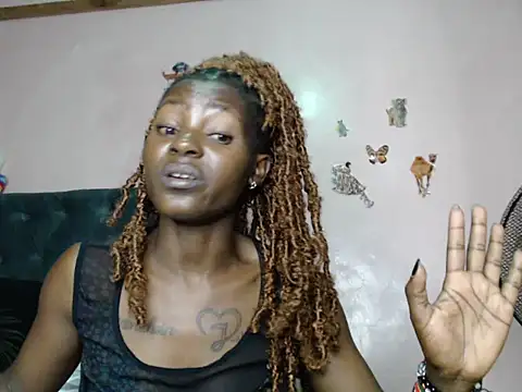 TrishaKalid online show from February 15, 12:59 am