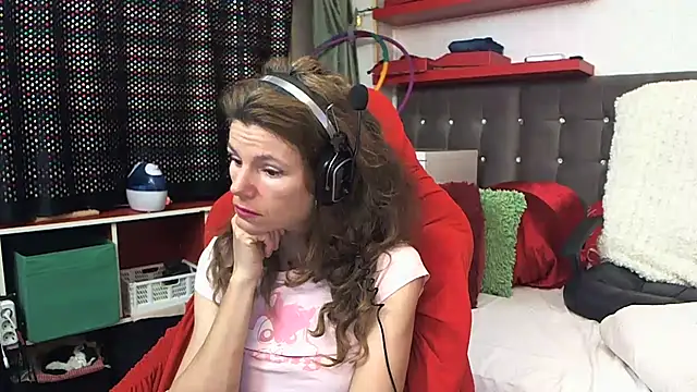 kellyterapy online show from February 9, 1:00 am