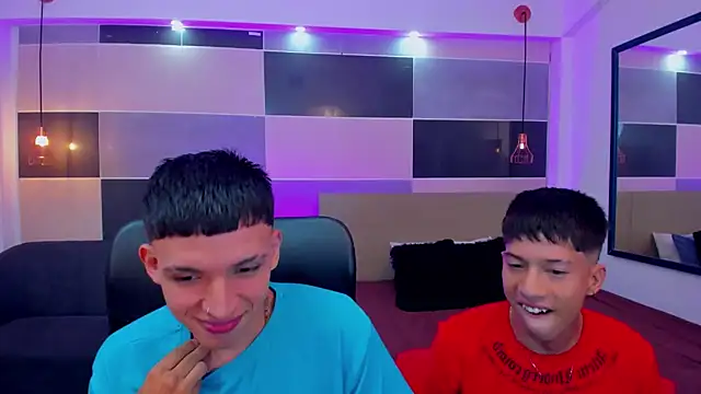 Snapshot of Juan_Nd_Steven chatting on December 31, 4:06 am Juan Nd Steven online show from December 31, 4:06 am