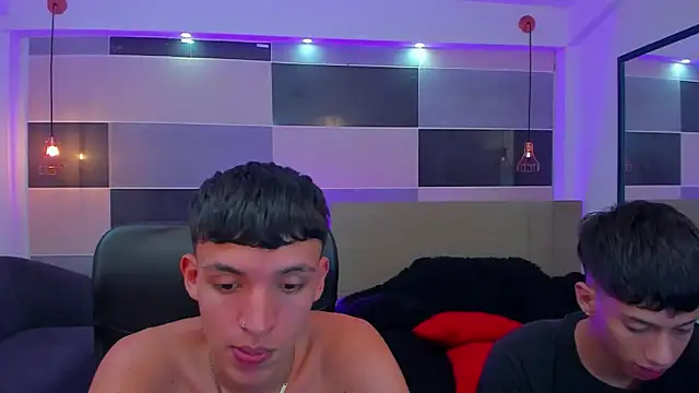 Snapshot of Juan_Nd_Steven chatting on February 11, 7:23 am Juan Nd Steven online show from February 11, 7:23 am
