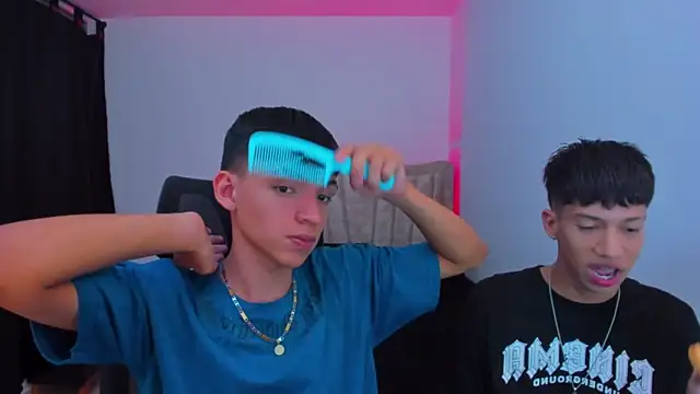 Snapshot of Juan_Nd_Steven chatting on September 25, 4:16 am Juan Nd Steven online show from September 25, 4:16 am