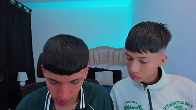 Snapshot of Juan_Nd_Steven chatting on October 4, 4:10 am Juan Nd Steven online show from October 4, 4:10 am