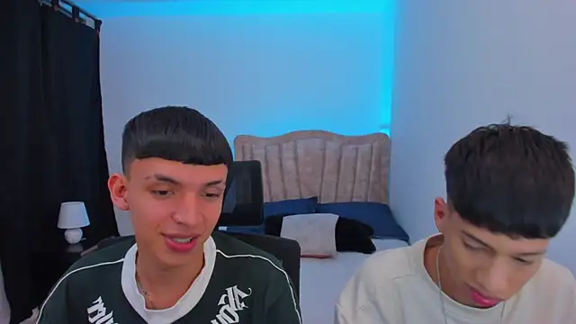 Snapshot of Juan_Nd_Steven chatting on October 9, 4:32 am Juan Nd Steven online show from October 9, 4:32 am