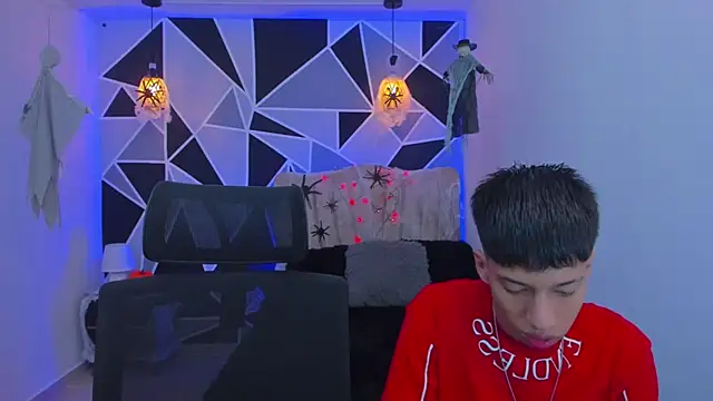 Snapshot of Juan_Nd_Steven chatting on October 22, 4:24 am Juan Nd Steven online show from October 22, 4:24 am