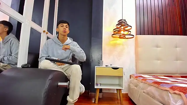 Lucian Davi online show from February 15, 12:11 pm