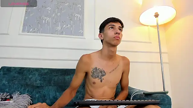 Lucian Davi online show from September 23, 3:53 am