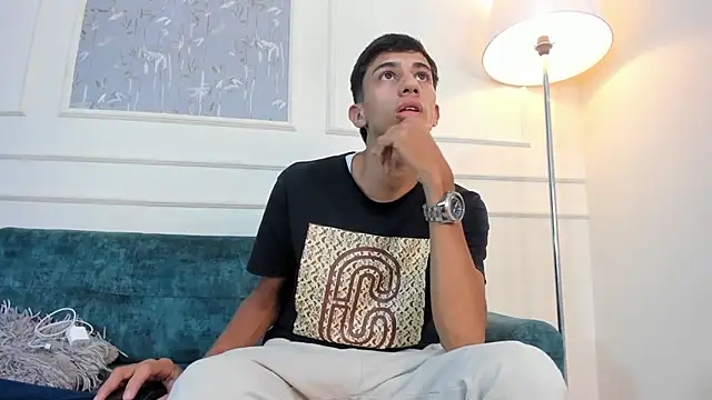 Lucian Davi online show from October 8, 3:26 am