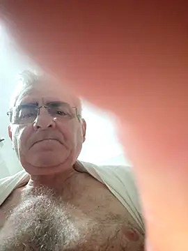 Snapshot of pagani5656 chatting on September 25, 3:21 am pagani5656 online show from September 25, 3:21 am