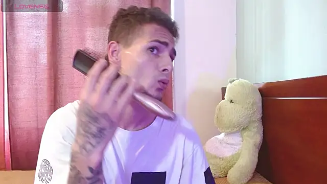 Jeffstyle18 online show from February 24, 4:49 pm