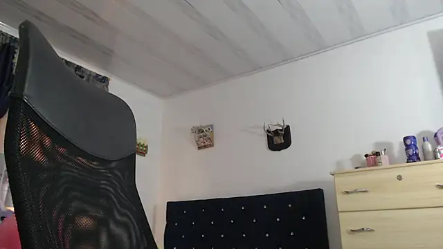 sweet cutetras22 online show from January 30, 1:53 pm