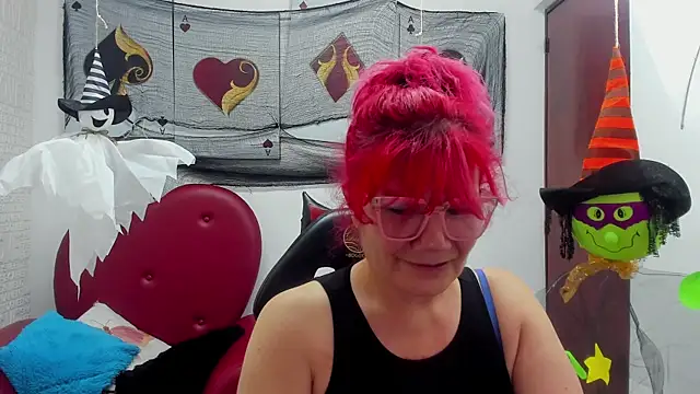 Salomeediaz  online show from October 10, 9:03 pm