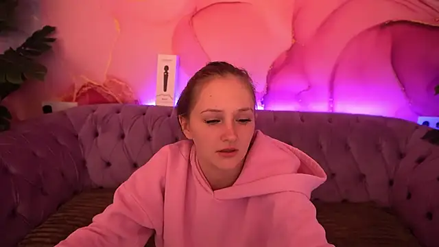 Snapshot of PamelaXX_ chatting on November 27, 8:33 pm PamelaXX online show from November 27, 8:33 pm