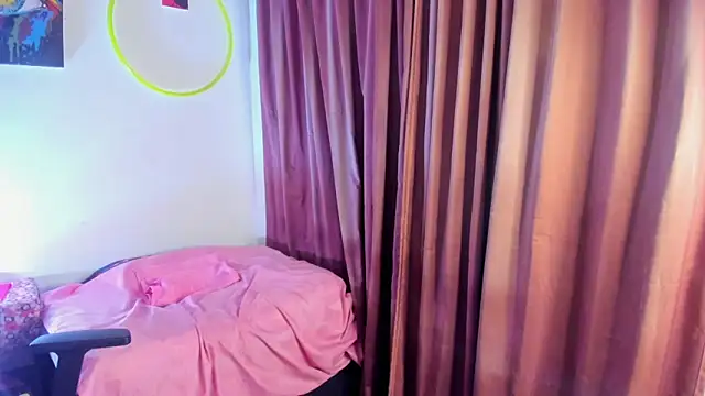 nicole volkov online show from December 6, 6:26 am