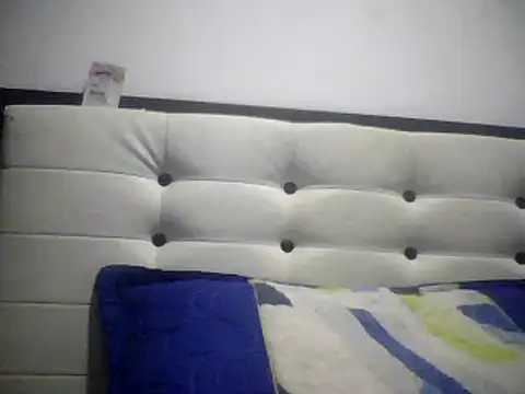 Charlotte cute18 online show from December 16, 5:06 am