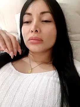 Snapshot of _monicab chatting on March 15, 2:34 pm monicab online show from March 15, 2:34 pm