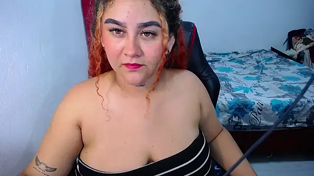 loly bigbooty4u online show from February 26, 4:44 am