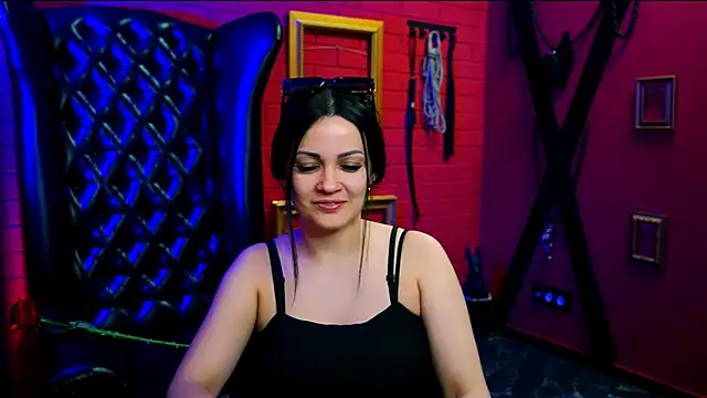 KarolinaRobinson online show from March 8, 3:35 pm