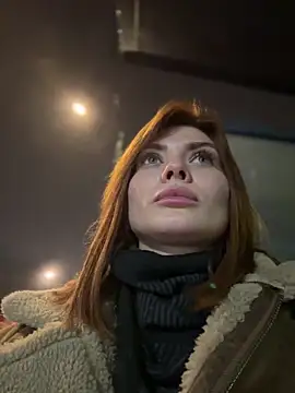 Snapshot of Accole chatting on December 26, 5:30 pm Accole online show from December 26, 5:30 pm