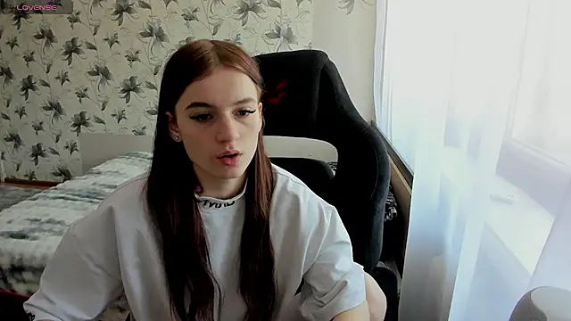 Snapshot of Stacey_Brown chatting on December 27, 2:47 am Stacey Brown online show from December 27, 2:47 am