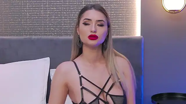 LoraDevine online show from January 17, 6:26 am