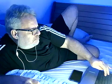 DockTVXXX online show from October 25, 3:36 am