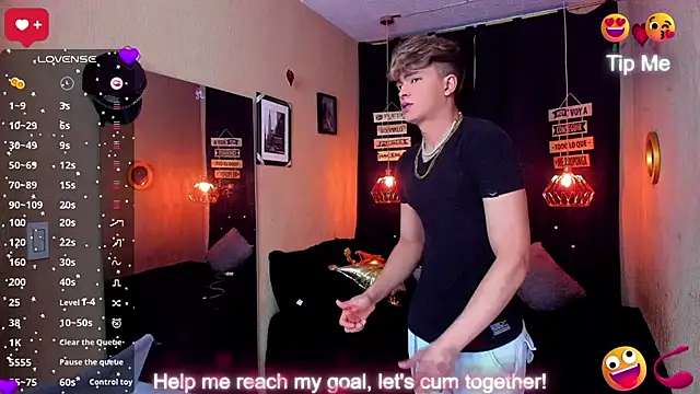 Snapshot of ANDRIUS_24 chatting on December 2, 1:11 am ANDRIUS 24 online show from December 2, 1:11 am