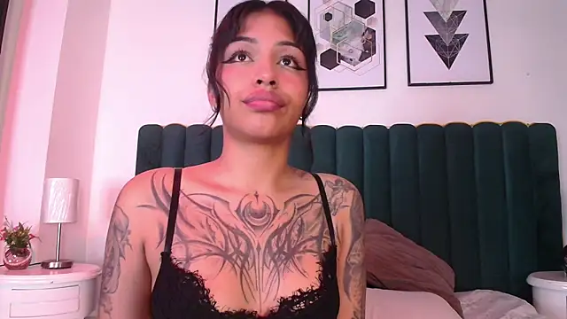 Snapshot of JuliaRose_ks chatting on January 4, 3:17 pm JuliaRose ks online show from January 4, 3:17 pm