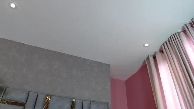 Snapshot of JuliaRose_ks chatting on October 3, 11:40 am JuliaRose ks online show from October 3, 11:40 am
