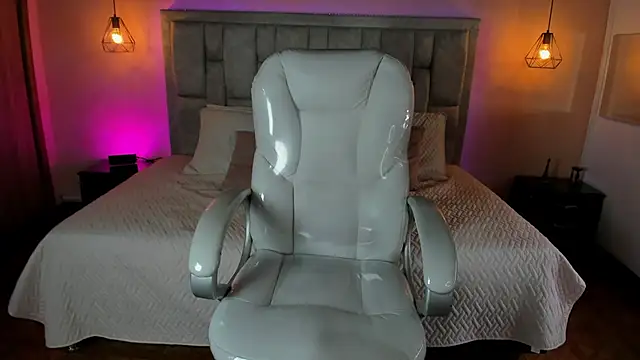 Jaiser 17 online show from September 18, 2:30 pm