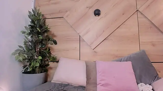 Natasha Smith09 online show from December 29, 2:52 pm