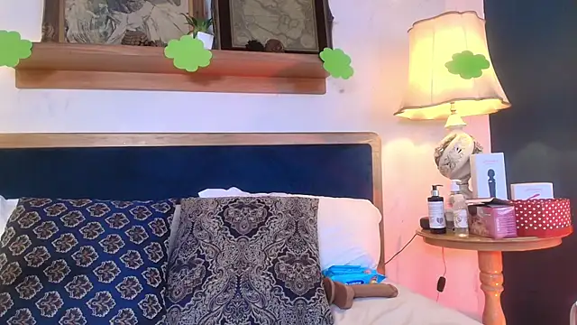 Snapshot of Hotsamantamature chatting on March 18, 1:43 am Hotsamantamature online show from March 18, 1:43 am