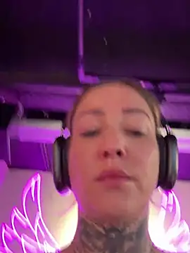 ElenaHaze online show from December 6, 8:59 am