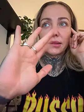 ElenaHaze online show from December 14, 9:29 am