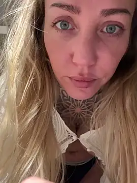 ElenaHaze online show from January 8, 5:48 am