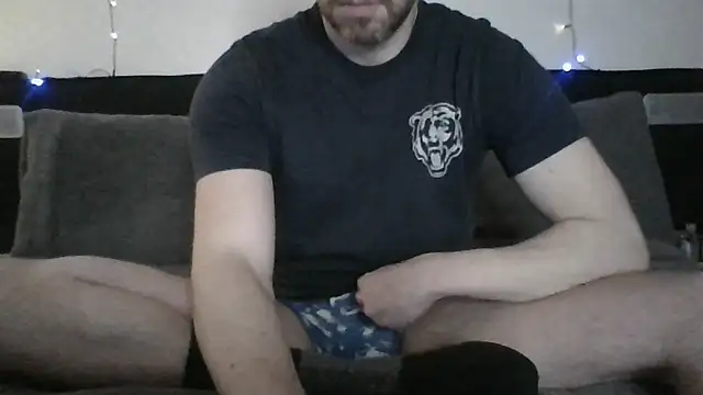 Snapshot of Fit4fun24 chatting on February 13, 11:37 pm Fit4fun24 online show from February 13, 11:37 pm