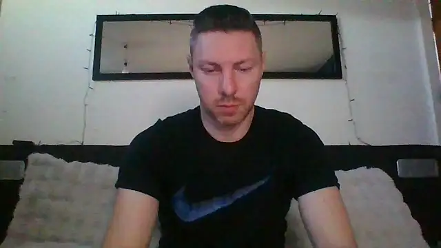 Snapshot of Fit4fun24 chatting on February 24, 4:47 pm Fit4fun24 online show from February 24, 4:47 pm