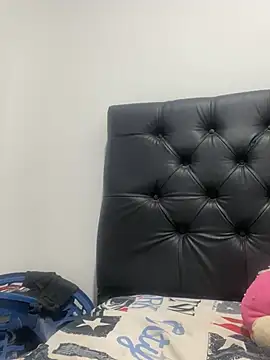 Snapshot of adaraSmiith chatting on January 18, 8:30 pm adaraSmiith online show from January 18, 8:30 pm