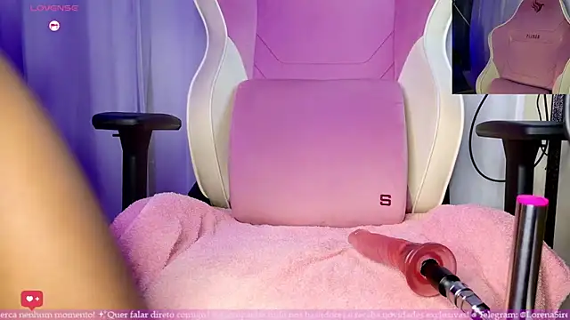 Snapshot of LorenaSirena chatting on November 10, 7:35 pm LorenaSirena online show from November 10, 7:35 pm