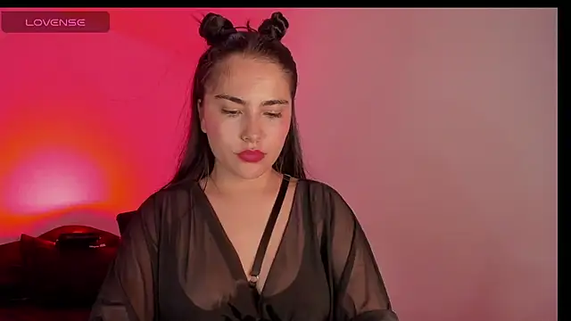 Snapshot of sol__angel chatting on December 10, 2:27 am sol angel online show from December 10, 2:27 am