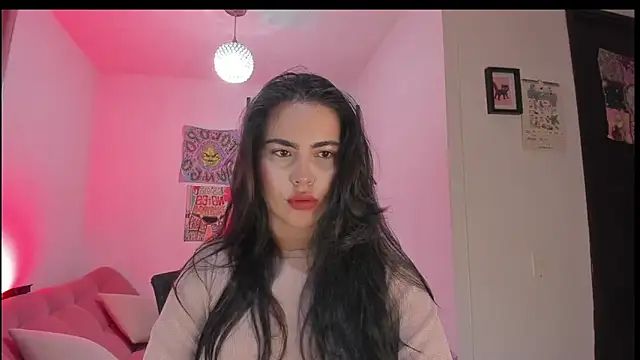 Snapshot of sol__angel chatting on December 22, 10:25 pm sol angel online show from December 22, 10:25 pm