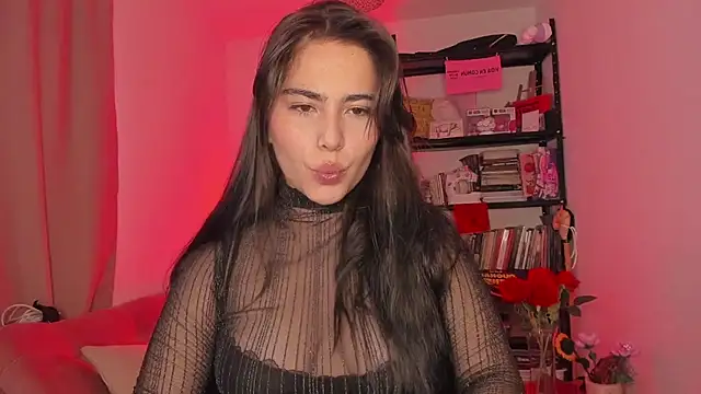 Snapshot of sol__angel chatting on March 18, 10:37 pm sol angel online show from March 18, 10:37 pm