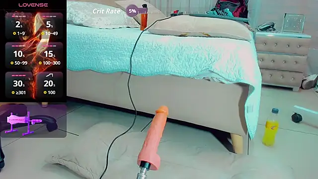 Snapshot of EmilyySaenz chatting on October 24, 3:52 pm EmilyySaenz online show from October 24, 3:52 pm