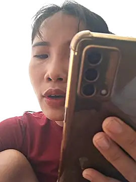 Snapshot of Linda_2k chatting on December 27, 8:13 am Linda 2k online show from December 27, 8:13 am