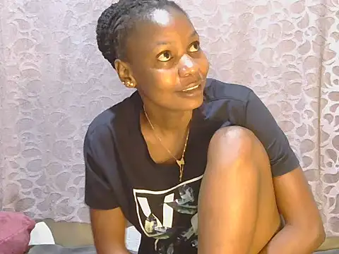 Snapshot of slim_girl02 chatting on September 28, 6:19 am slim girl02 online show from September 28, 6:19 am