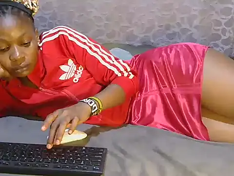 Snapshot of slim_girl02 chatting on October 13, 12:21 am slim girl02 online show from October 13, 12:21 am