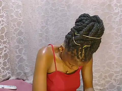 Snapshot of slim_girl02 chatting on October 14, 8:15 am slim girl02 online show from October 14, 8:15 am