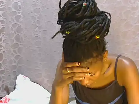 Snapshot of slim_girl02 chatting on November 26, 7:59 pm slim girl02 online show from November 26, 7:59 pm