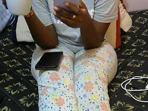 Snapshot of winnie254 chatting on October 30, 7:21 am winnie254 online show from October 30, 7:21 am