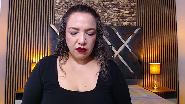 marie hss online show from November 3, 1:23 pm