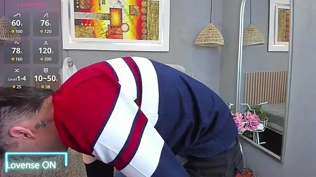 Snapshot of tossetrech chatting on November 7, 3:17 am tossetrech online show from November 7, 3:17 am